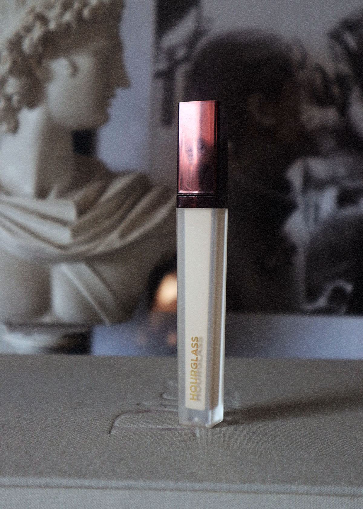 Hourglass Vanish Airbrush Concealer Review