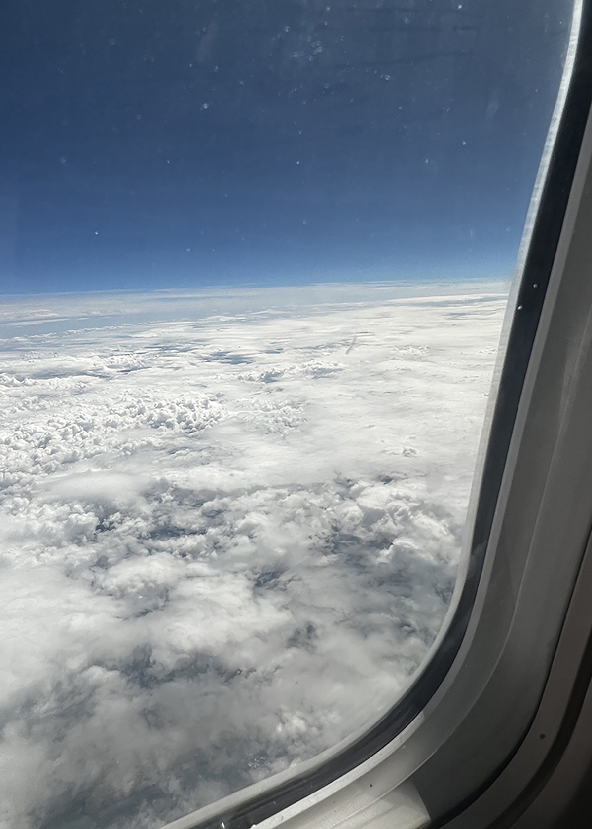 Airport Romance: Why I Fall in Love With Every City Before I Even Land